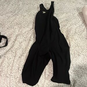 Size 27 speedo kneeskin